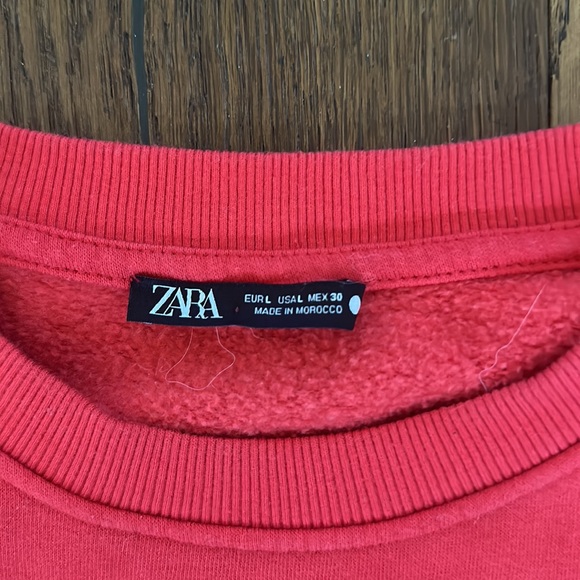 Zara red crew neck - Picture 2 of 2